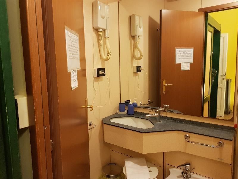 ג'נובה Hotel Suisse מראה חיצוני תמונה